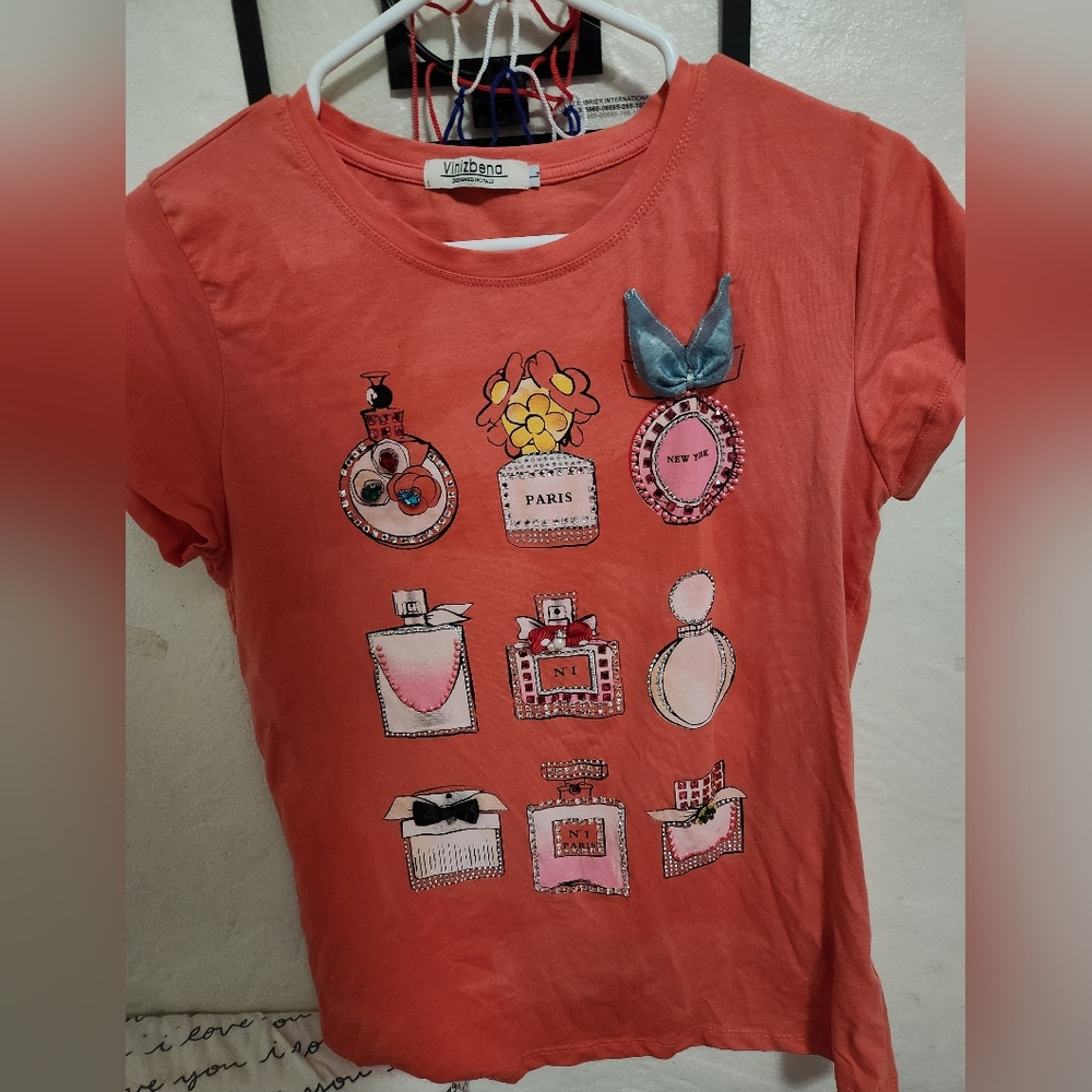 Perfume design coral shirt